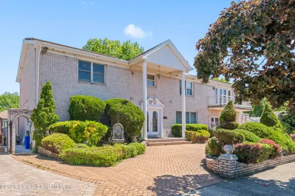 30 Alverson Loop, Staten Island, NY 10309