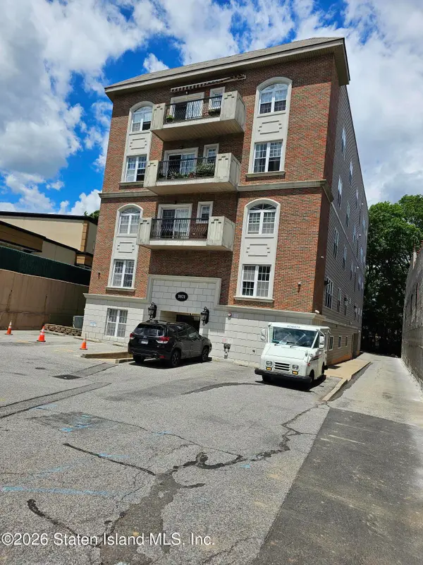 3871 Amboy Road #404, Staten Island, NY 10308