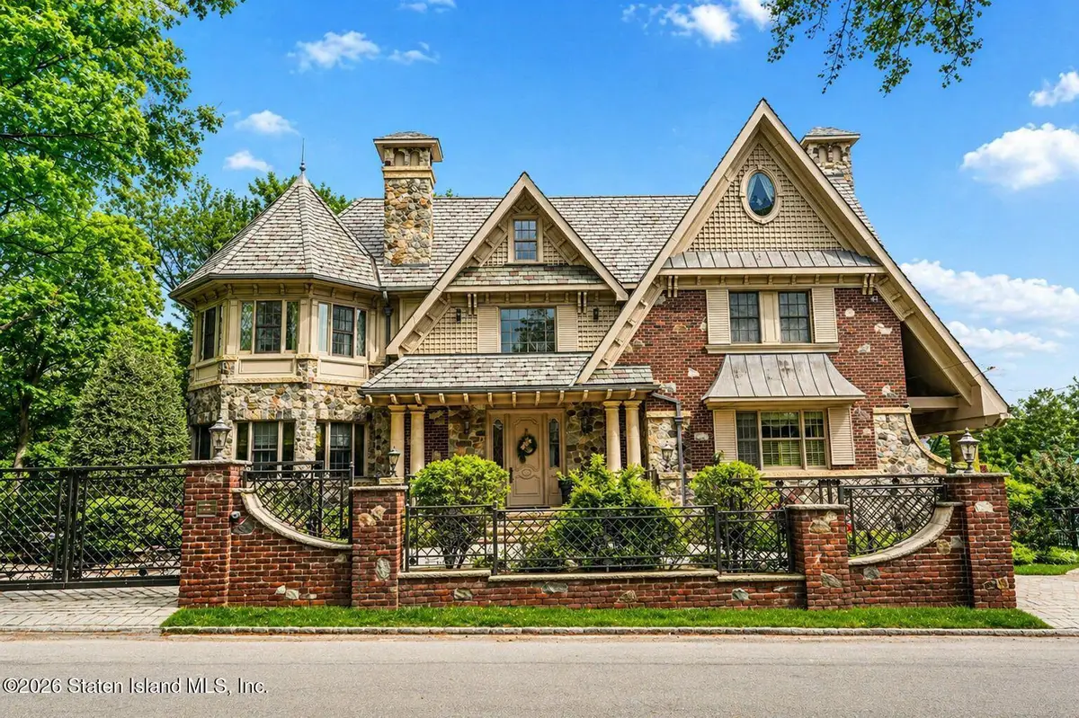 125 Benedict Road, Staten Island, NY 10304 - #1