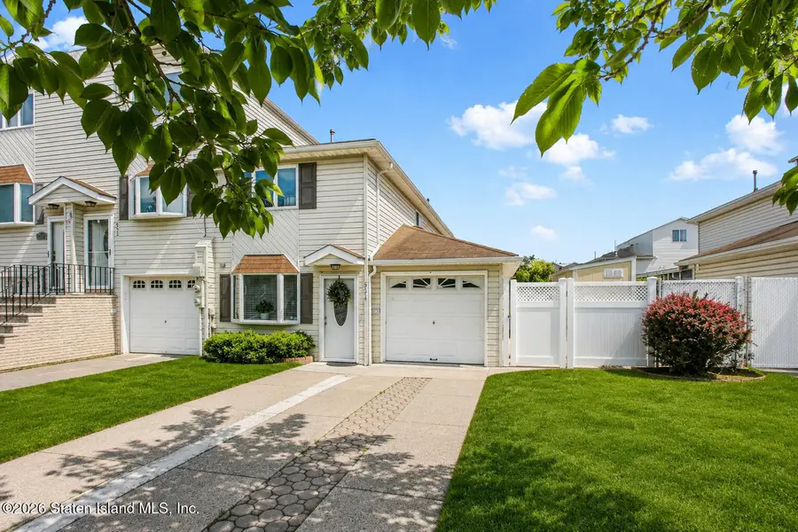 504 Medina Street, Staten Island, NY 10306 - #2