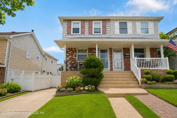 137 E Figurea Avenue, Staten Island, NY 10308