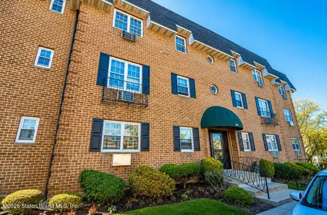 390 Maryland Avenue #2a, Staten Island, NY 10305 - #1