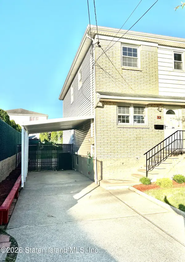 24 Park Street, Staten Island, NY 10306