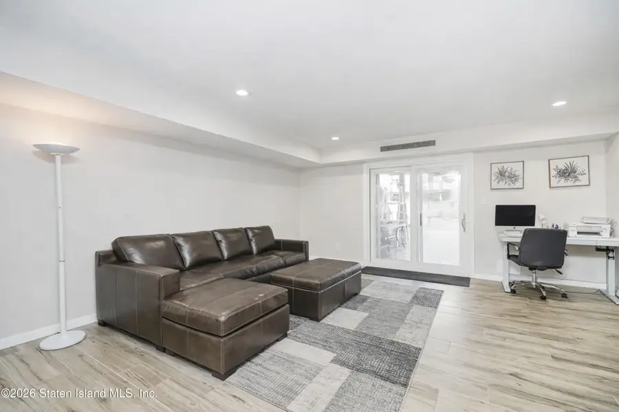 196 Pembrook Loop, Staten Island, NY 10309 - #2