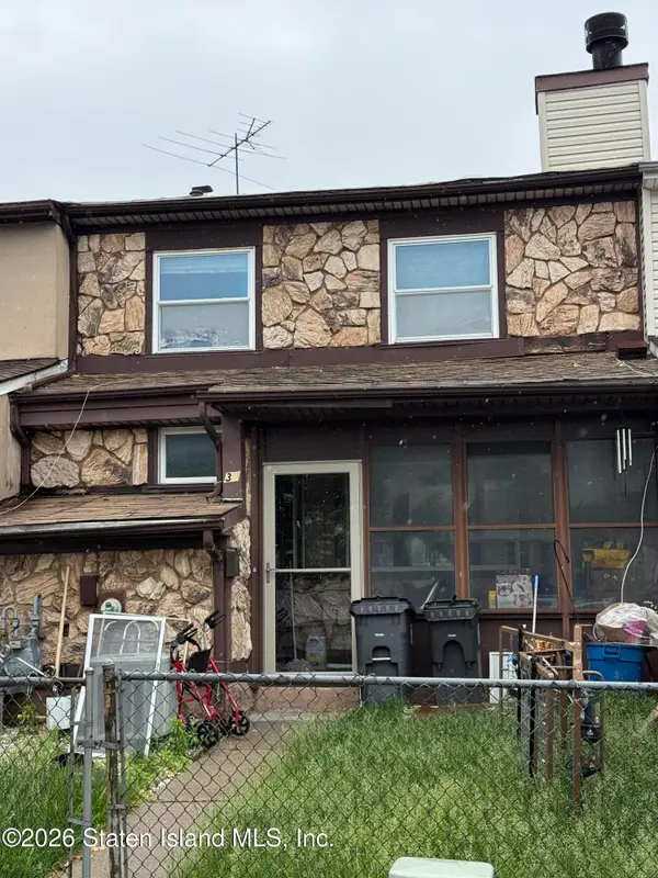 34 Andrea Place, Staten Island, NY 10303