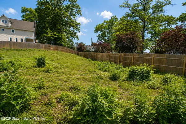 94 Dalemere Road, Staten Island, NY 10304