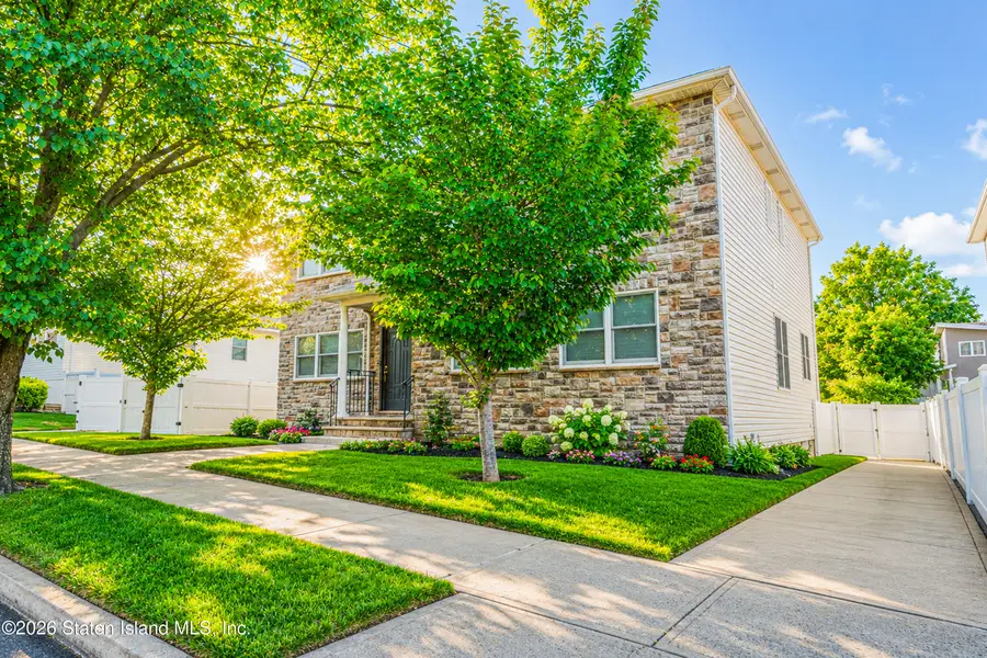 211 Darlington Avenue, Staten Island, NY 10312 - #2