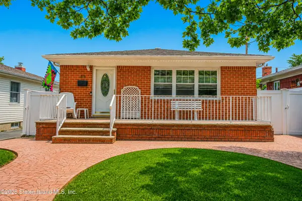34 Rene Drive, Staten Island, NY 10306