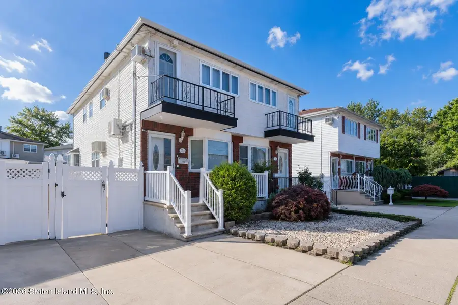 95 S Railroad Avenue, Staten Island, NY 10305 - #2