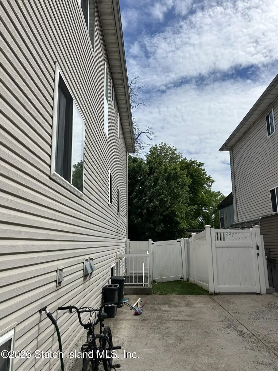 1322 Rockland Avenue, Staten Island, NY 10314 - #3