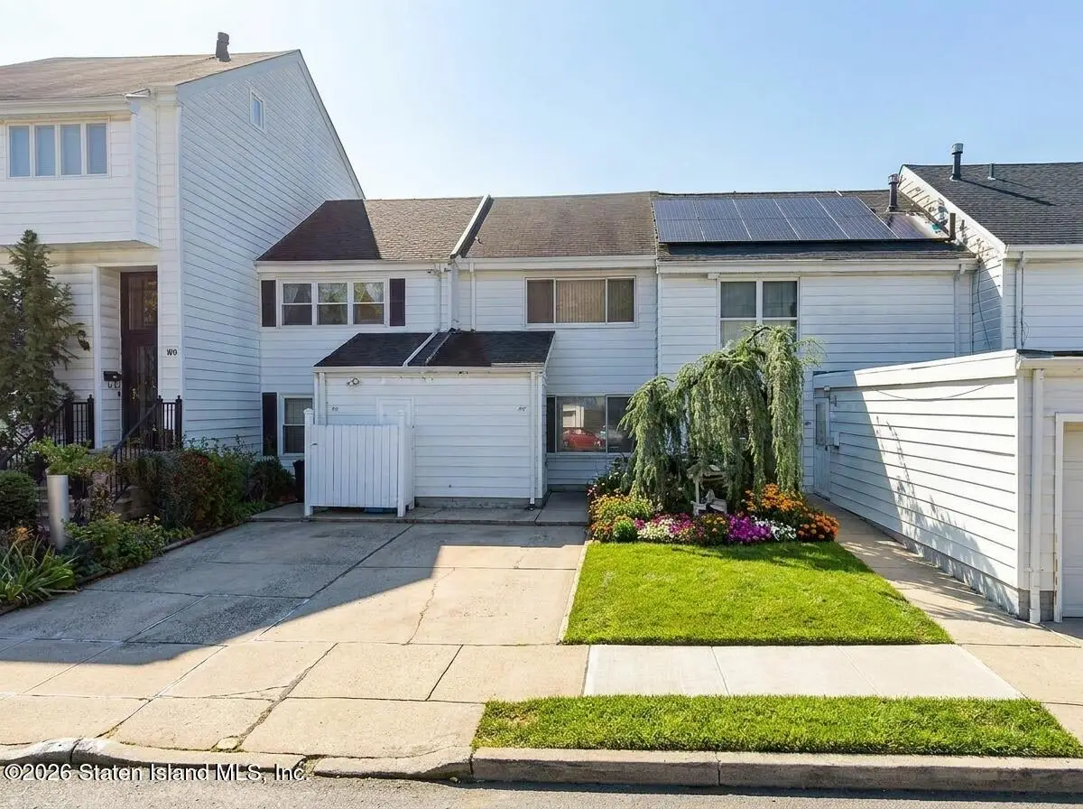 20 Hampton Green, Staten Island, NY 10312 - #1