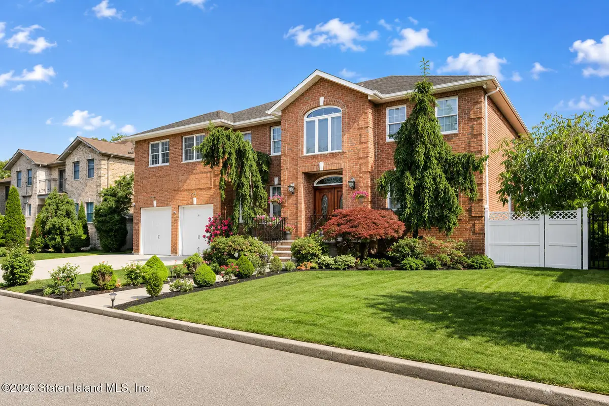20 Spruce Court, Staten Island, NY 10307 - #1