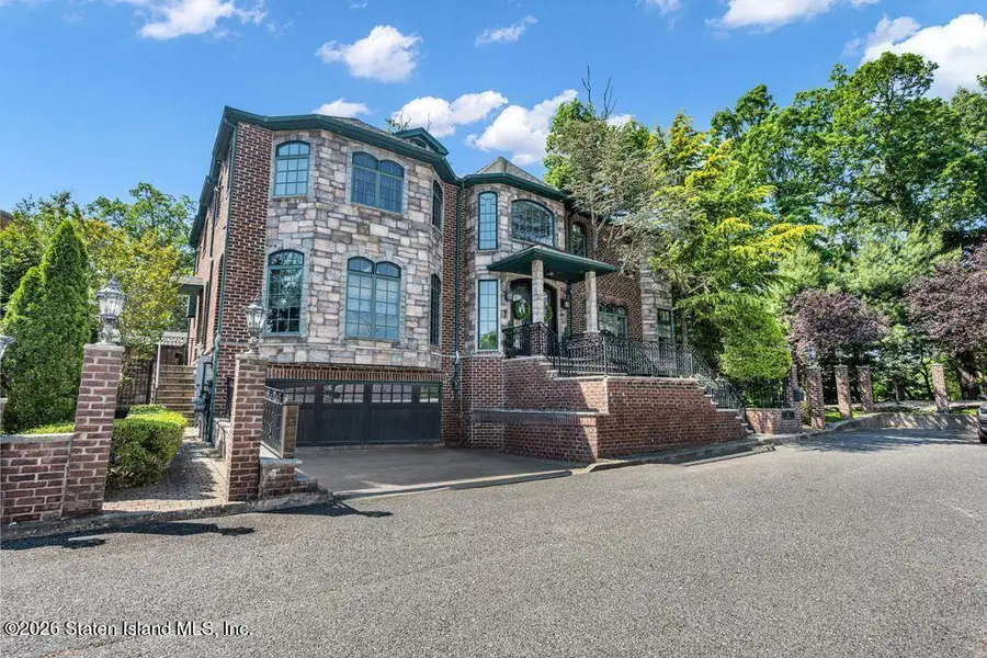 18 Ivan Court, Staten Island, NY 10309 - #2