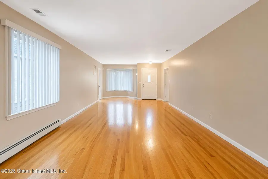 18 Bellavista Court, Staten Island, NY 10305 - #2