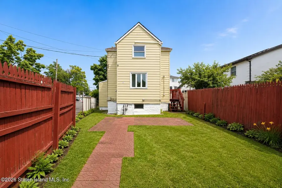 32 Linda Avenue, Staten Island, NY 10305 - #3