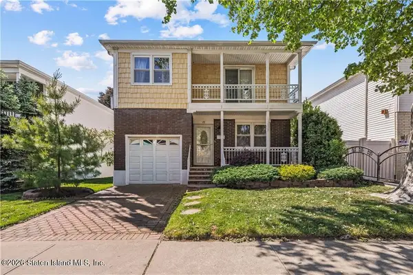 28 Rockne Street, Staten Island, NY 10314