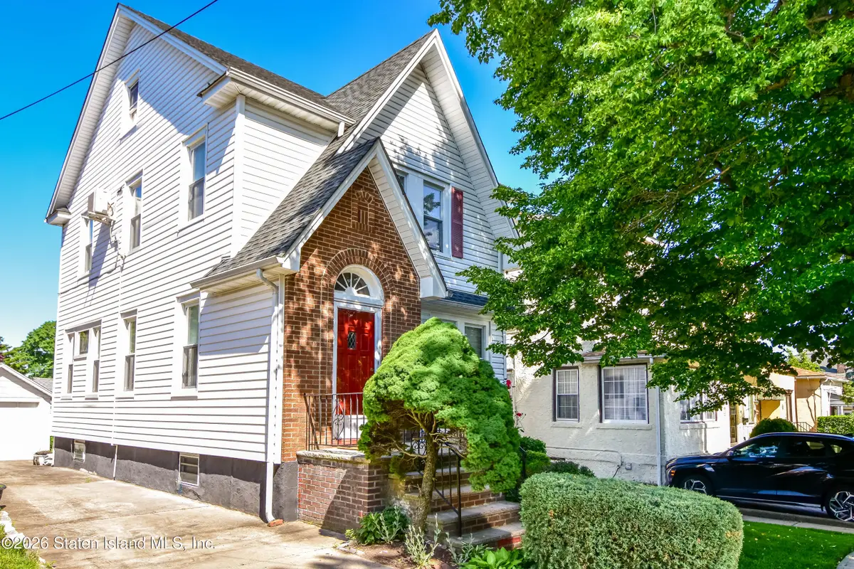 592 Oakland Avenue, Staten Island, NY 10310 - #1