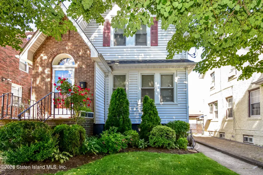 592 Oakland Avenue, Staten Island, NY 10310 - #2