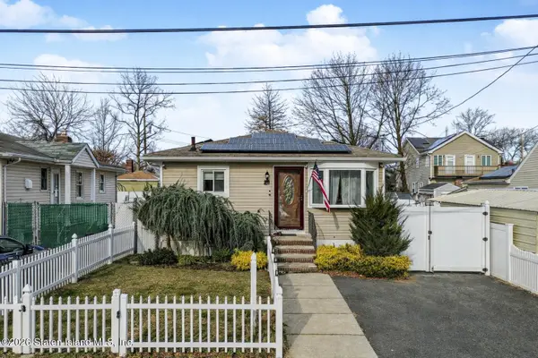 407 Stoneham Street, Staten Island, NY 10306