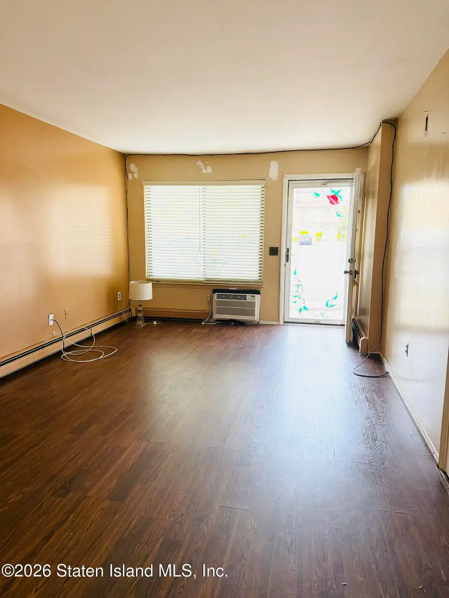 42 Daffodil Lane, Staten Island, NY 10314 - #3