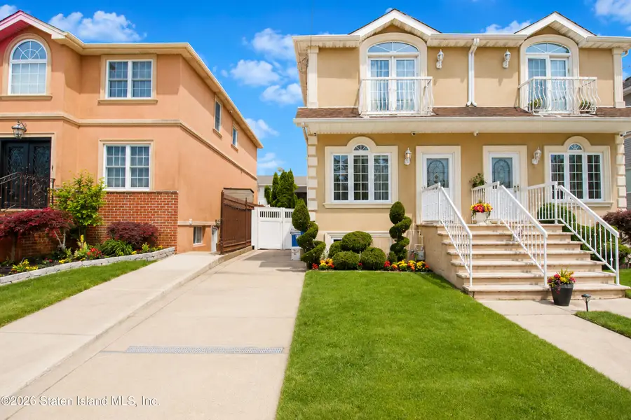 172 Hopkins Avenue, Staten Island, NY 10306 - #2