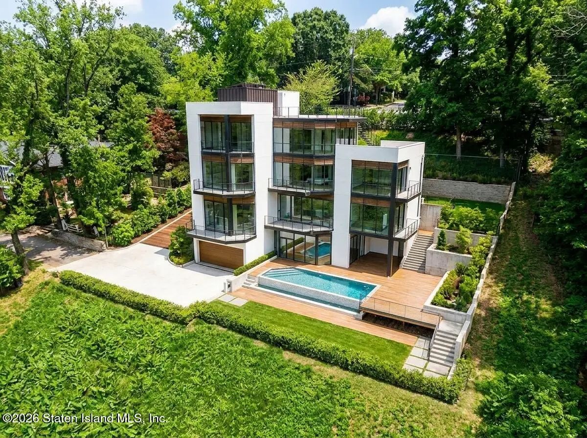 301 Howard Avenue, Staten Island, NY 10301 - #1