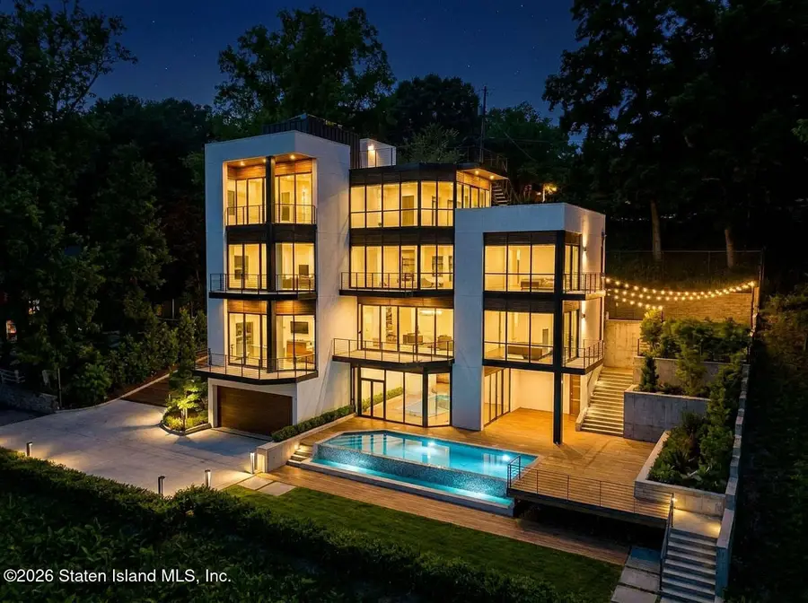 301 Howard Avenue, Staten Island, NY 10301 - #3