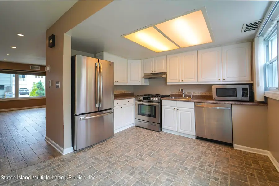 234 Hampton Green, Staten Island, NY 10312 - #3