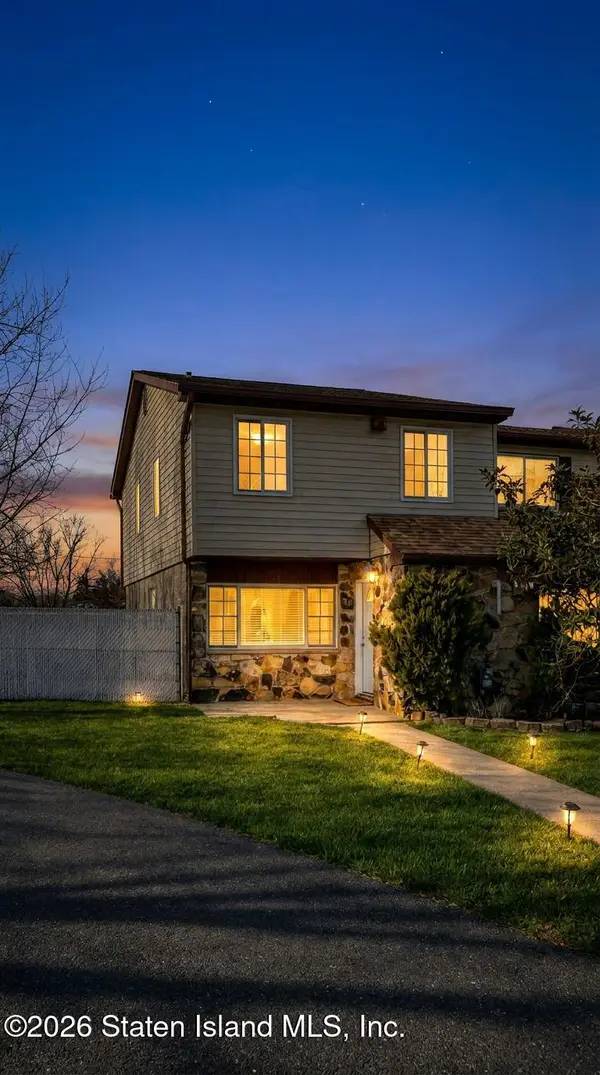25a Fuller Court, Staten Island, NY 10306
