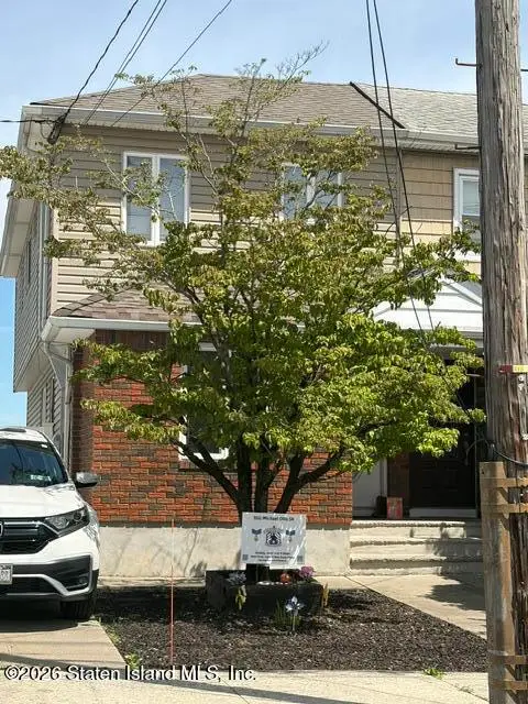 81 E Macon Avenue, Staten Island, NY 10308