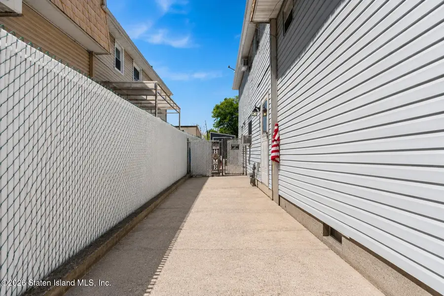 412 Willow Road W, Staten Island, NY 10314 - #3