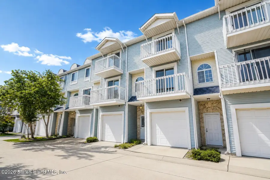 38a Country Drive E, Staten Island, NY 10314 - #2