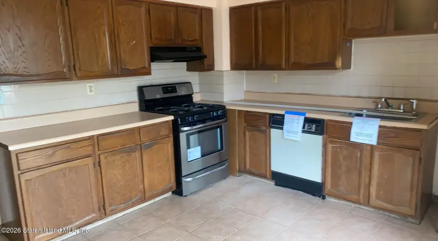 98 Lake Avenue, Staten Island, NY 10303 - #3