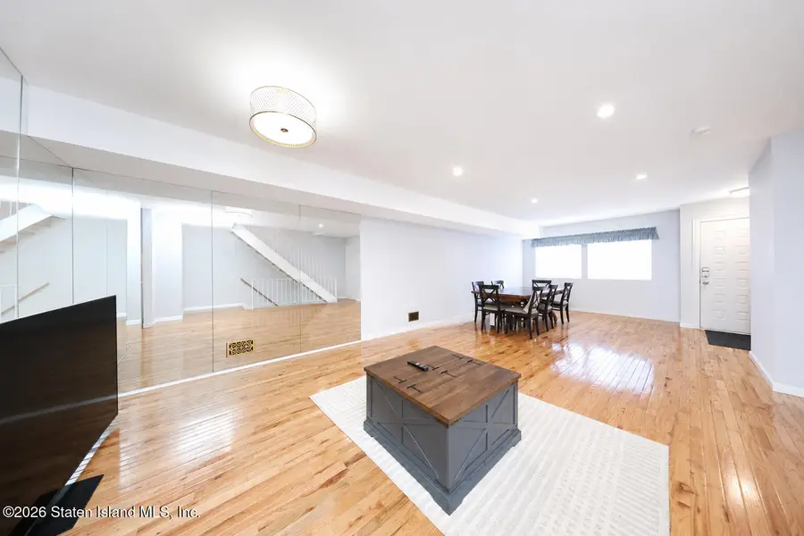 70 Dinsmore Street #E, Staten Island, NY 10314 - #3