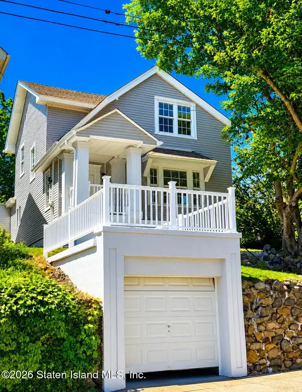 402 Woodstock Avenue, Staten Island, NY 10301