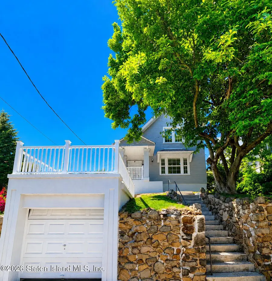 402 Woodstock Avenue, Staten Island, NY 10301 - #2