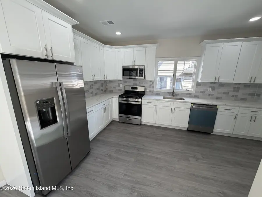 402 Woodstock Avenue, Staten Island, NY 10301 - #3