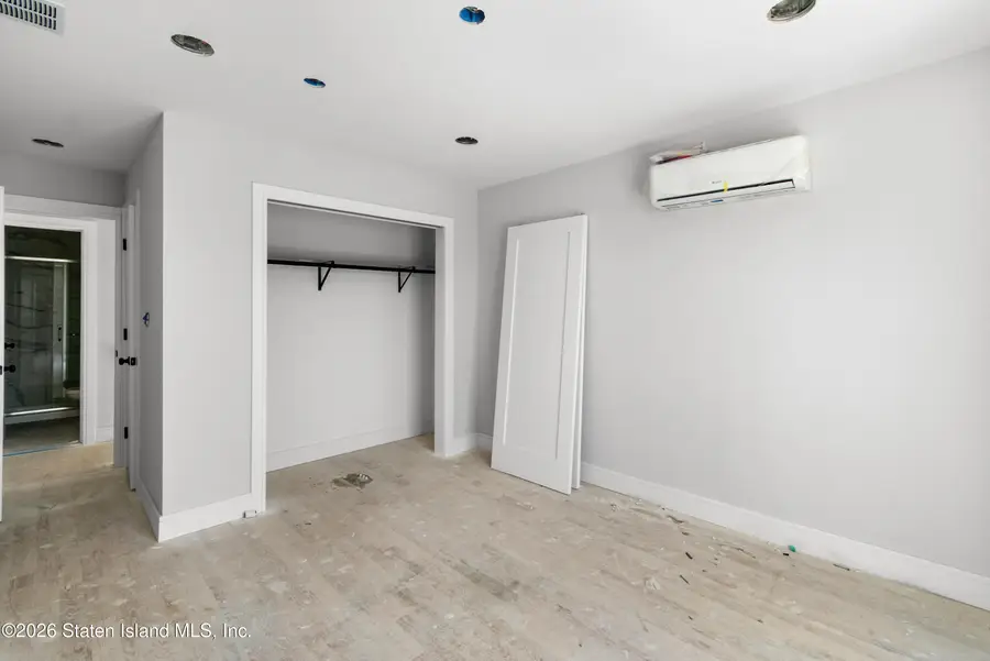 212 Holden Boulevard, Staten Island, NY 10314 - #3