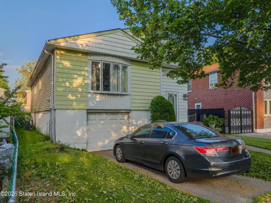 225 Woodbine Avenue, Staten Island, NY 10314 - #2