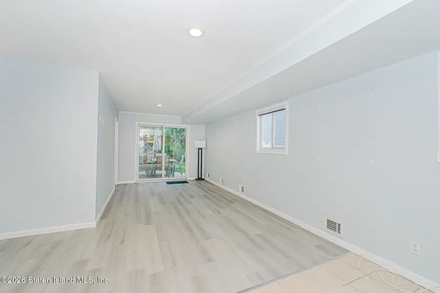 61 Middle Loop Road, Staten Island, NY 10308 - #3