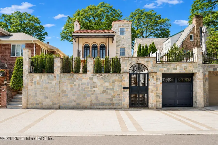 29 Leslie Avenue, Staten Island, NY 10305 - #2