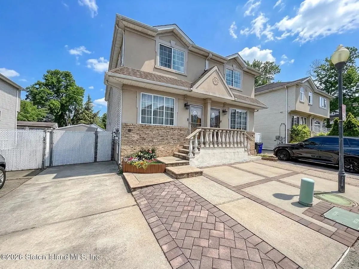109 Salamander Court, Staten Island, NY 10309 - #1