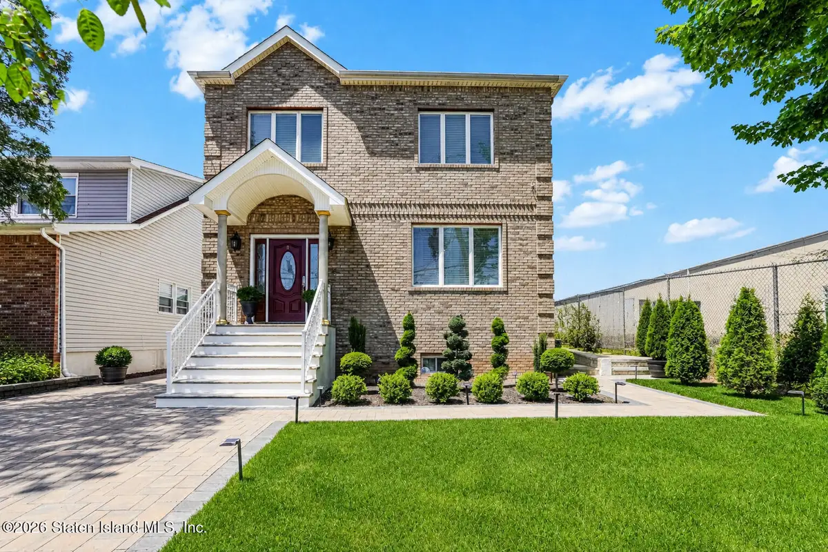 1 Mcclean Avenue, Staten Island, NY 10305 - #1