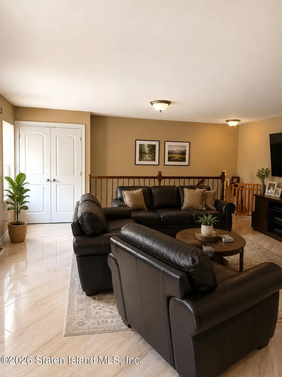 23 Wiltshire Lane, Staten Island, NY 10309 - #3