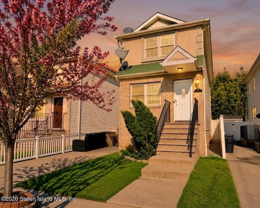 291 Lockman Avenue, Staten Island, NY 10303 - #3