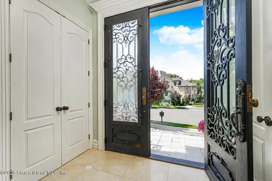 55 Blackhorse Court, Staten Island, NY 10306 - #2