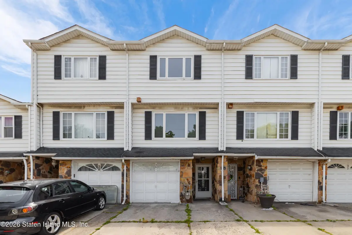 36 Carlyle Green, Staten Island, NY 10312 - #1