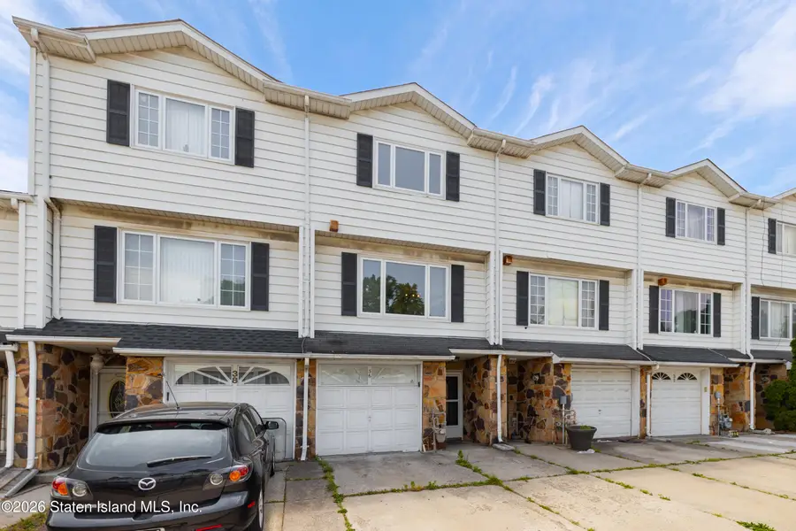 36 Carlyle Green, Staten Island, NY 10312 - #3