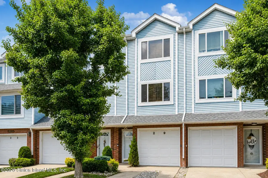 29 Pembrook Loop, Staten Island, NY 10309 - #2