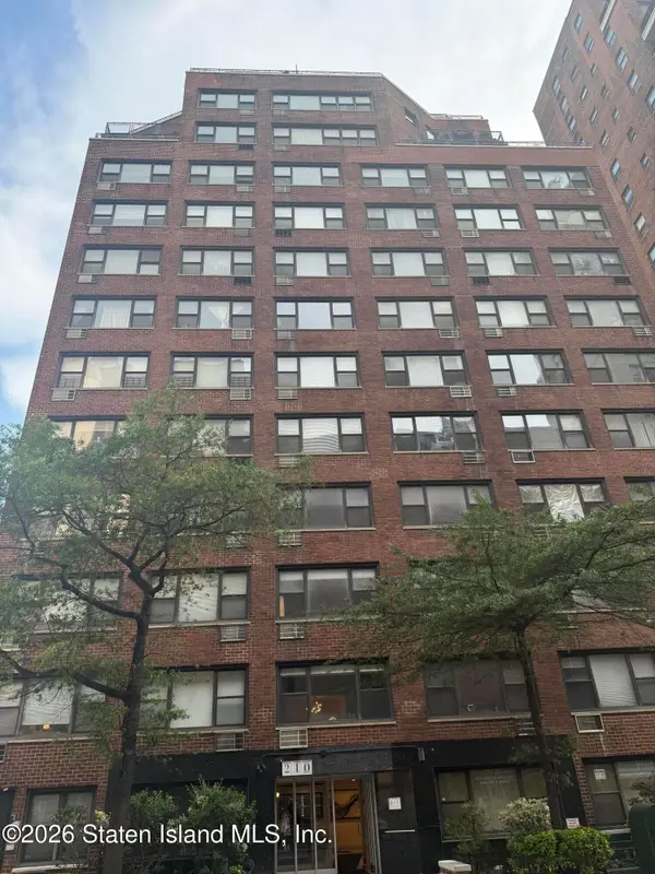 210 E 36th Street #4g, New York, NY 10016